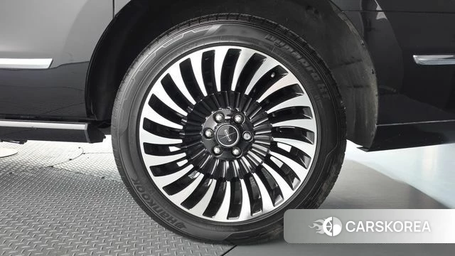 Lincoln Navigator 4th generation id 4284563 из Кореи 13