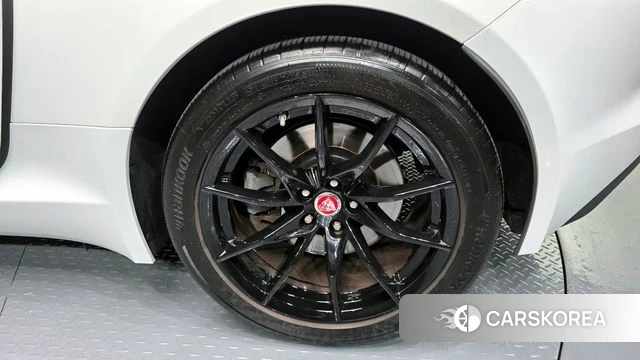 Jaguar F-TYPE id 4286091 из Кореи 13