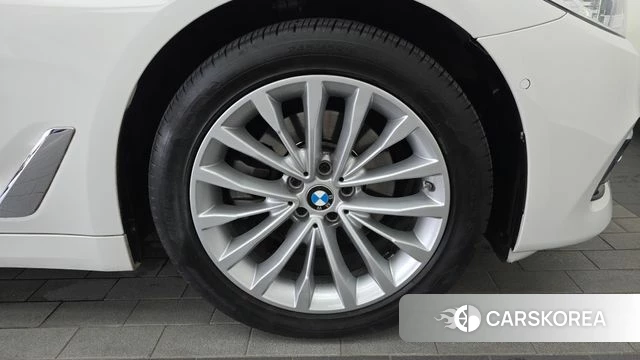 BMW 5 Series (G30) id 4530860 из Кореи 13