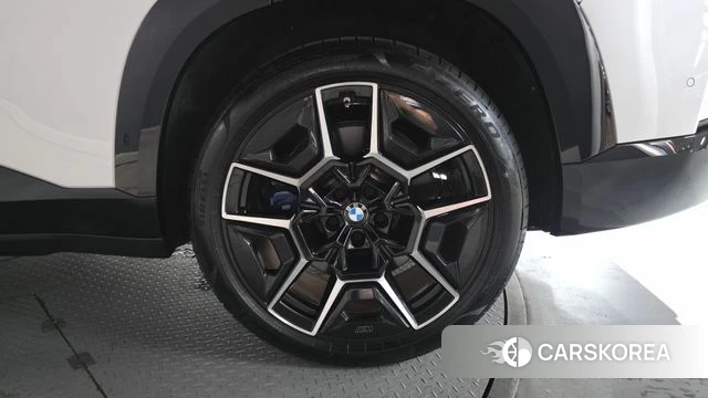 BMW XM (G09) id 4523814 из Кореи 13