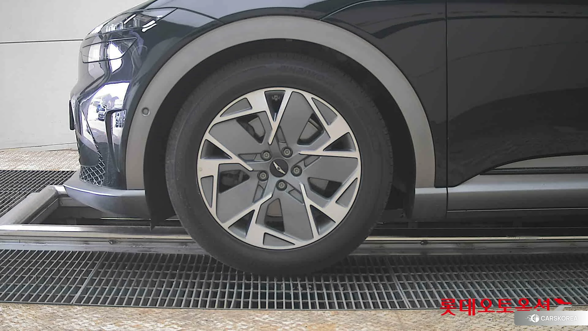 Hyundai GV60 id 3888349 из Кореи 13