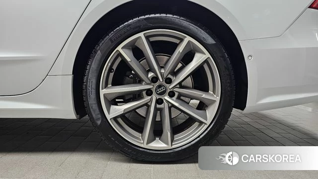 Audi A7 (4K) id 4872409 из Кореи 13