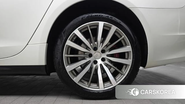 Maserati Quattroporte id 4620175 из Кореи 13
