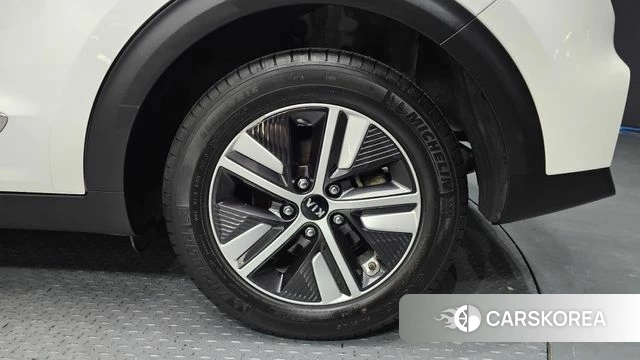 Kia The New Niro id 4562496 из Кореи 13
