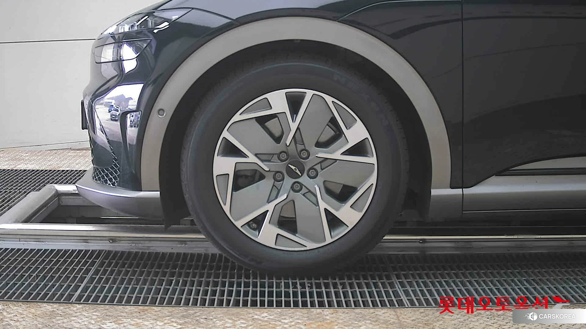 Hyundai GV60 id 3888333 из Кореи 13