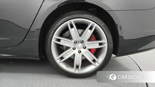 Maserati Quattroporte id 4737119 из Кореи 13