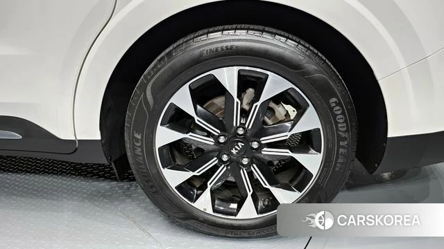 Kia Carnival 4th generation id 4362375 из Кореи 13