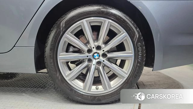 BMW 5 Series (G30) id 4551568 из Кореи 13
