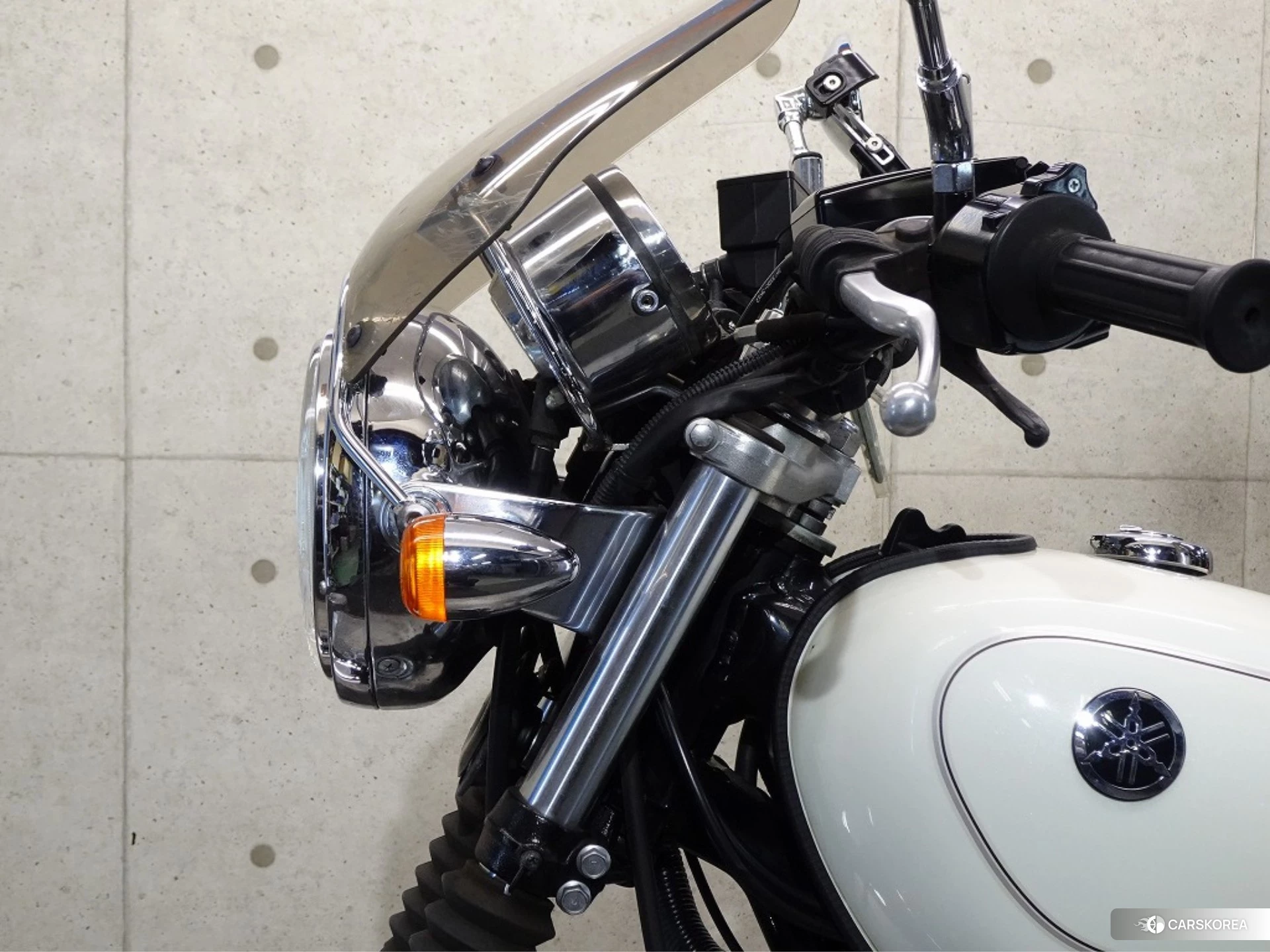 Yamaha SR 400 id 3946293 из Японии 13