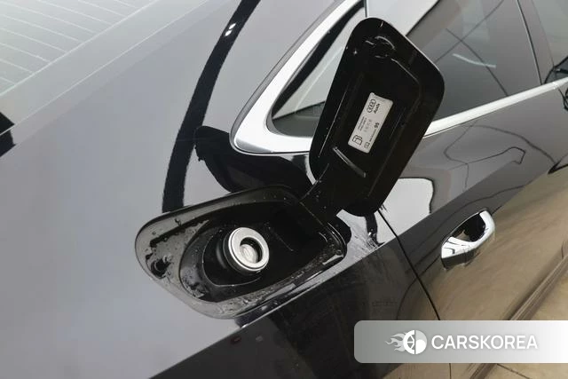 Audi A7L id 4298106 из Китая 13
