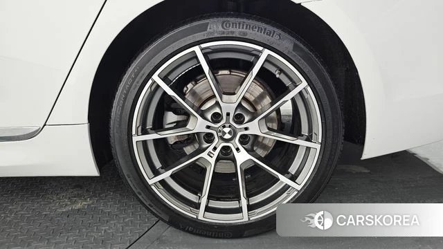BMW 5 Series (G30) id 4356913 из Кореи 13