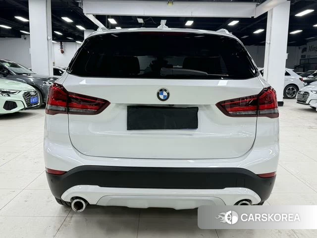 BMW X1 id 4276819 из Китая 13