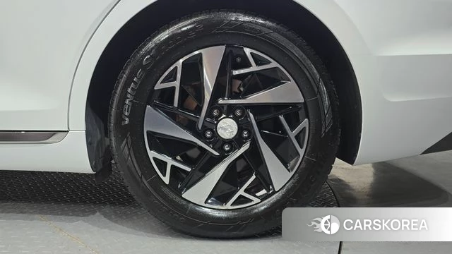 Hyundai The New Grandeur IG Hybrid id 4676556 из Кореи 13