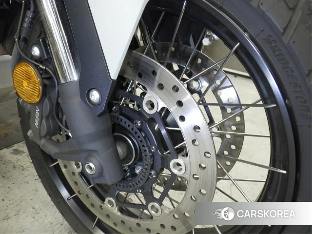 Honda X-ADV 750 id 3949811 из Японии 13