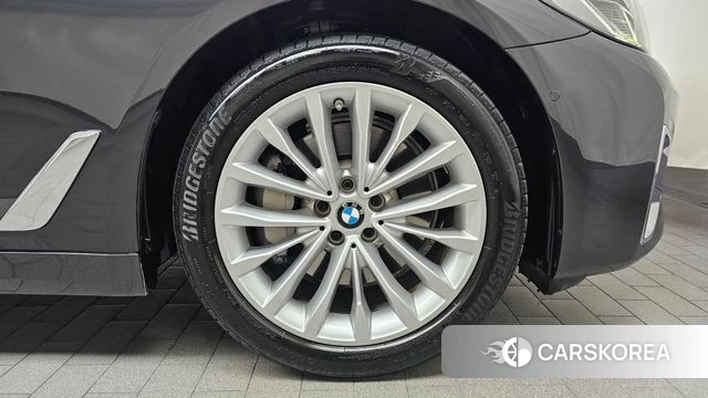 BMW 5 Series (G30) id 4702702 из Кореи 13