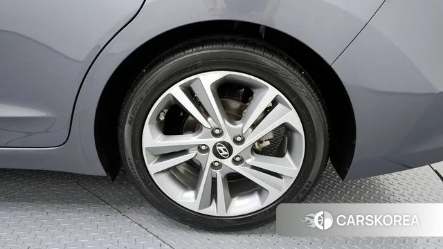 Hyundai Avante AD id 4246103 из Кореи 13