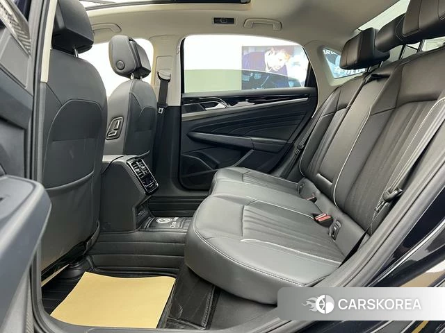 Volkswagen Passat id 4257710 из Китая 13