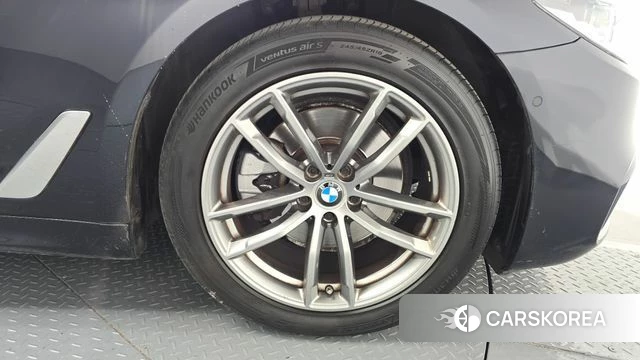 BMW 5 Series (G30) id 4397835 из Кореи 13