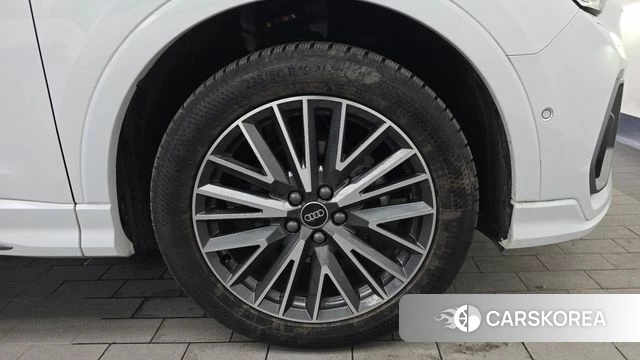 Audi Q3 (F3) id 4549285 из Кореи 13