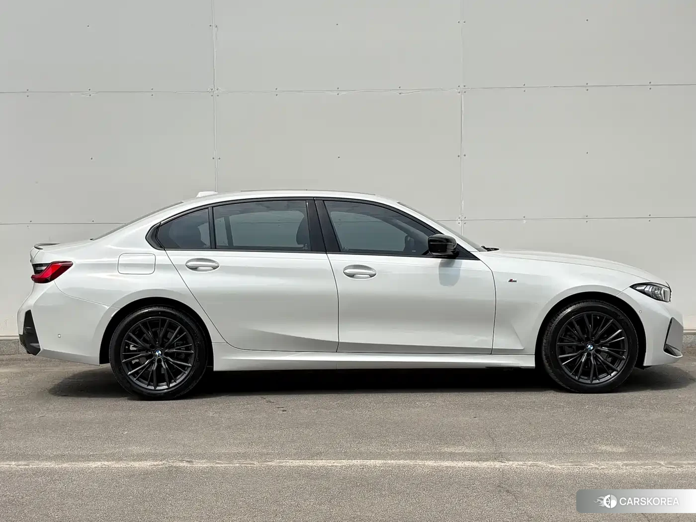 BMW 3 series id 4589177 из Китая 13