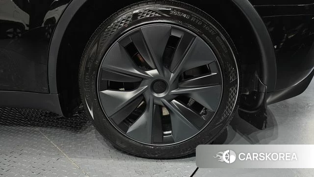 Tesla Model Y id 4645058 из Кореи 13