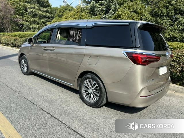 Buick GL8 id 3913966 из Китая 13