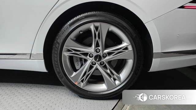 Genesis G90 (RS4) id 4468292 из Кореи 13