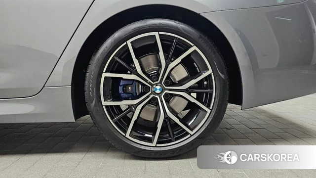 BMW 5 Series (G30) id 4528438 из Кореи 13