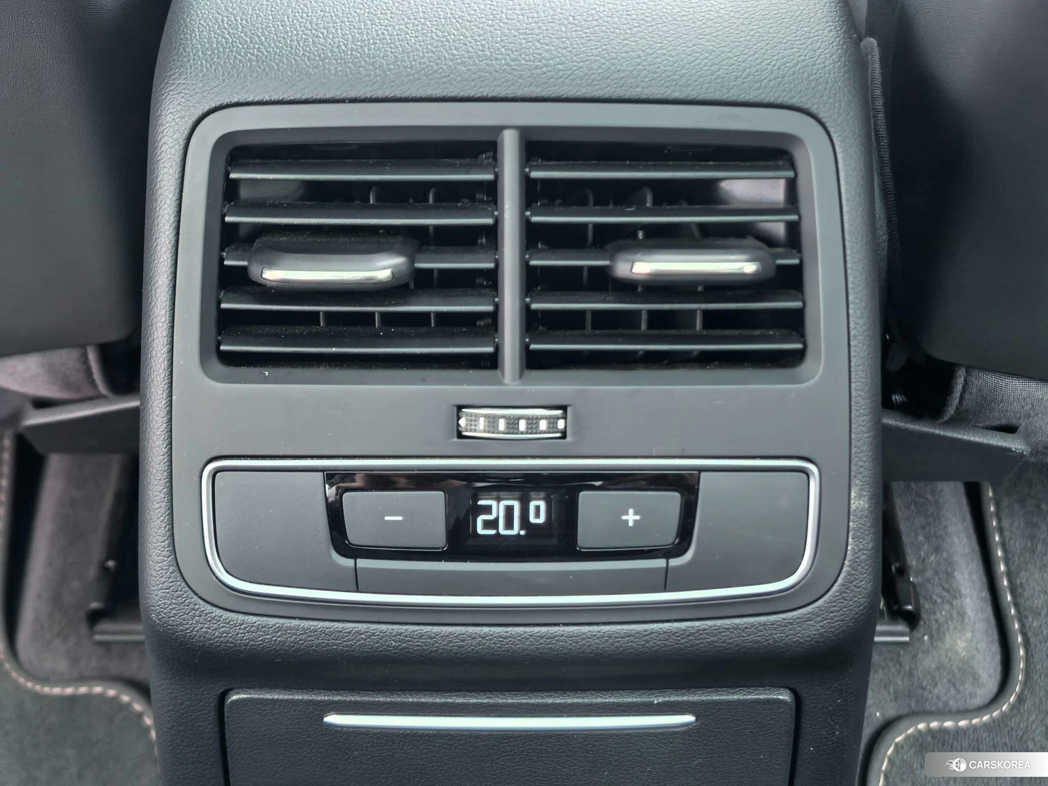 Audi A4L id 4440851 из Китая 13