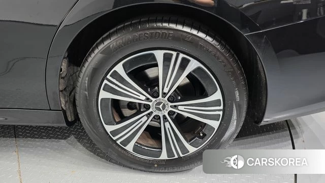 Mercedes-Benz E-Class W214 id 4773264 из Кореи 13