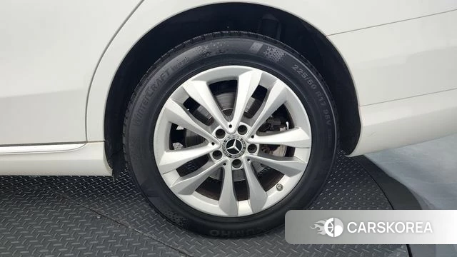 Mercedes-Benz C-Class W205 id 4490474 из Кореи 13