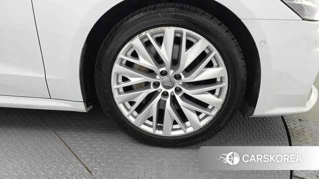Audi A7 (4K) id 4446257 из Кореи 13