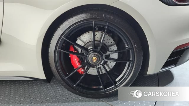 Porsche 911(992) id 4243905 из Кореи 13
