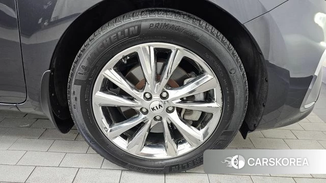 Kia The New Carnival id 4684379 из Кореи 13