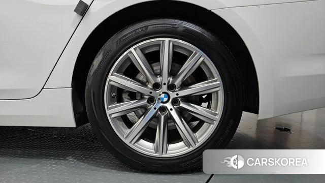 BMW 5 Series (G30) id 4698009 из Кореи 13