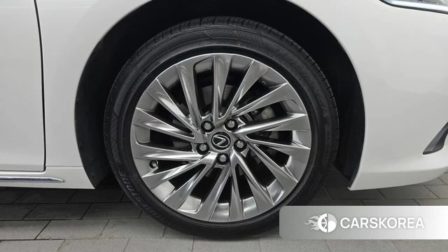 Lexus ES300h 7th generation id 4516017 из Кореи 13