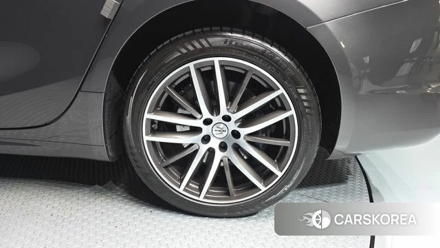 Maserati Ghibli id 4849026 из Кореи 13