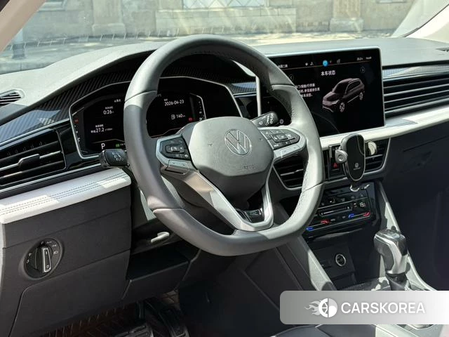 Volkswagen Tiguan L id 4215577 из Китая 13