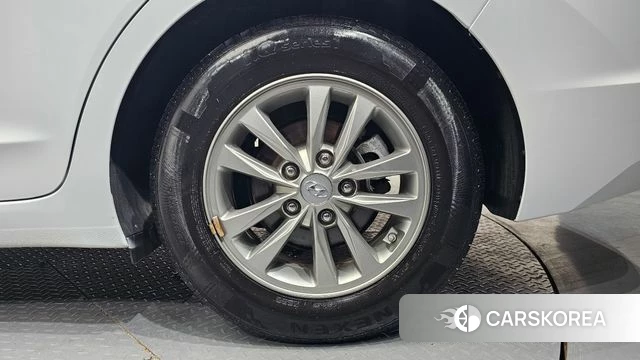 Hyundai The New Avante AD id 4502450 из Кореи 13