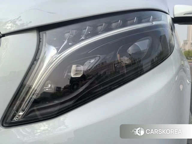 Mercedes-Benz V-class id 4300410 из Китая 13