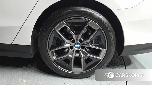 BMW 5 Series (G60) id 4230413 из Кореи 13