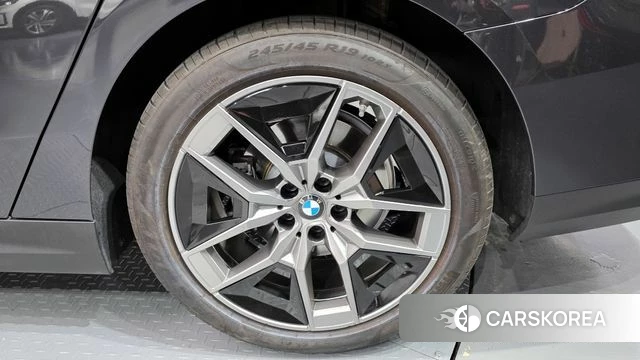 BMW 5 Series (G60) id 4360233 из Кореи 13