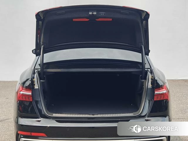 Audi A6L id 4299706 из Китая 13