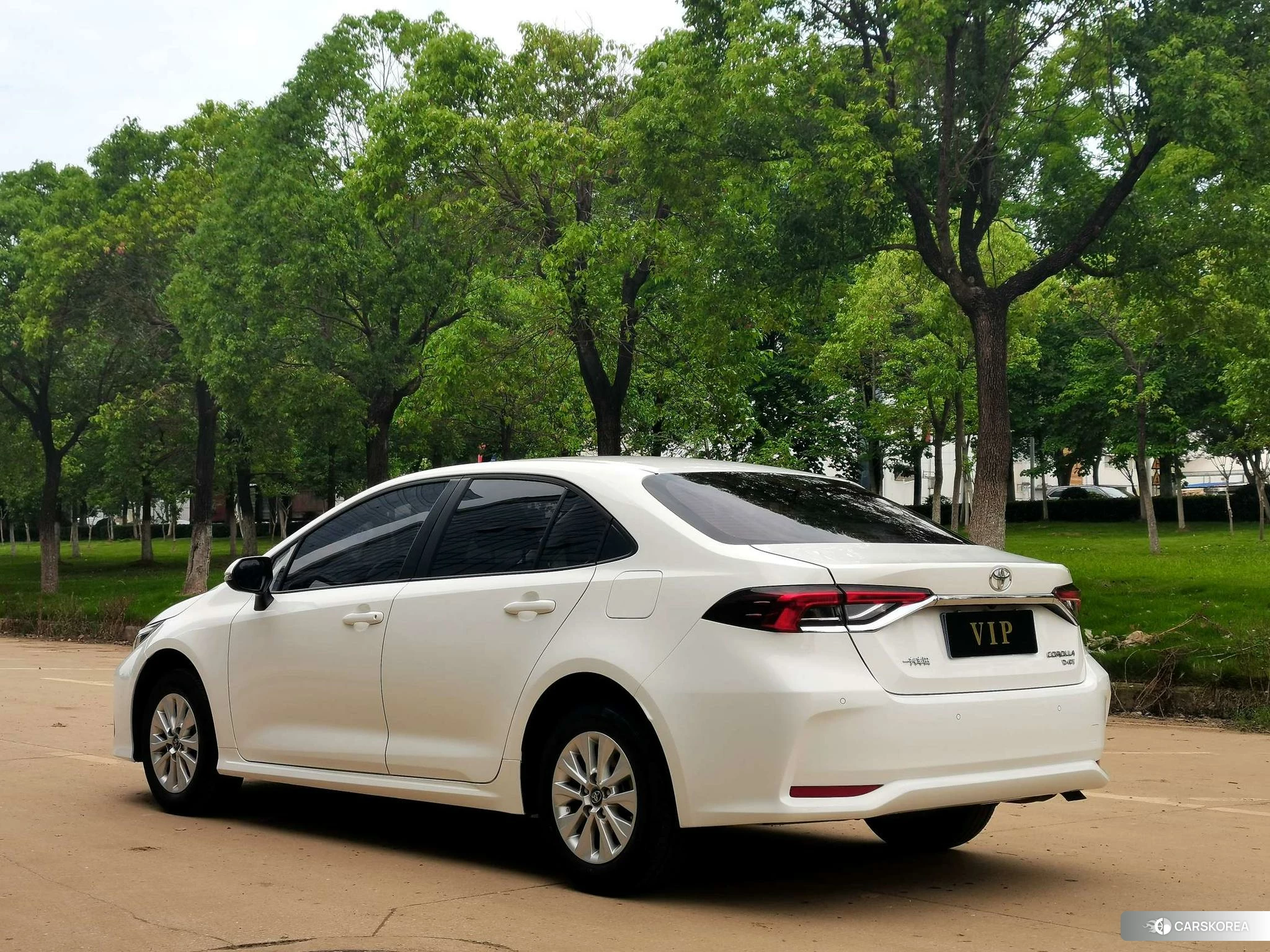 Toyota Corolla id 4461430 из Китая 13