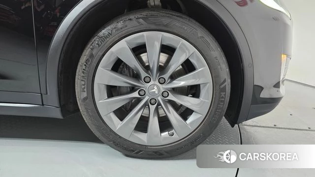 Tesla Model X id 4551373 из Кореи 13