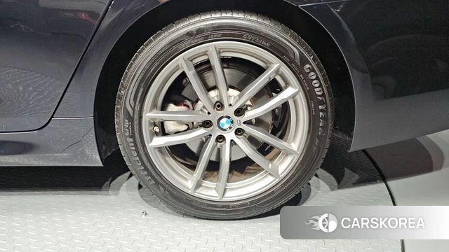 BMW 5 Series (G30) id 4882703 из Кореи 13
