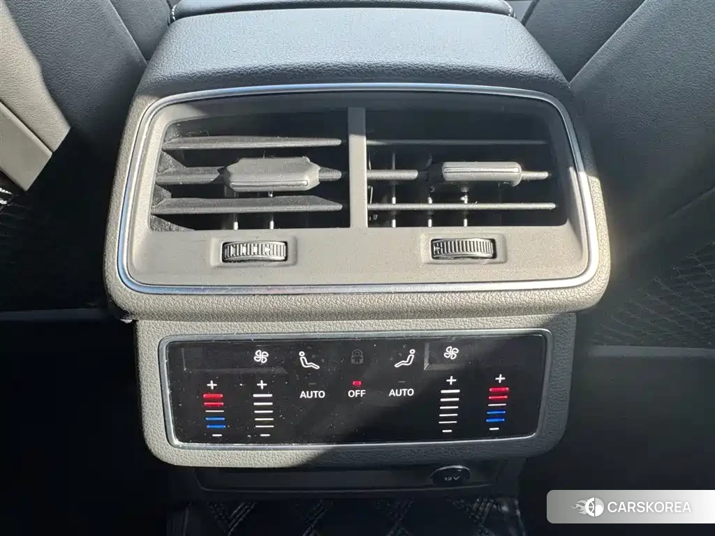 Audi A6L id 4515321 из Китая 13