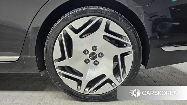 Genesis G90 id 4703138 из Кореи 13