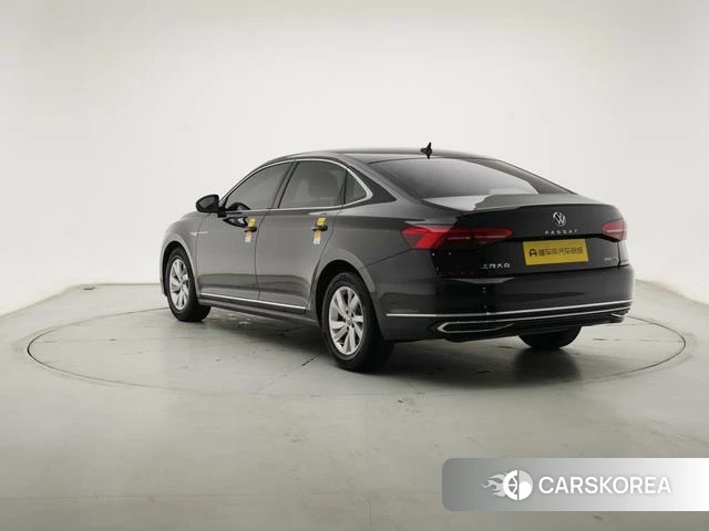 Volkswagen Passat id 4258561 из Китая 13