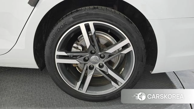 Audi A4 (B9) id 4429986 из Кореи 13